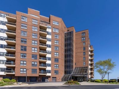 1 Seal Harbor Rd APT 815