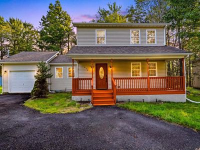 1070 Country Place Dr