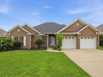1250 Edge Valley Dr N