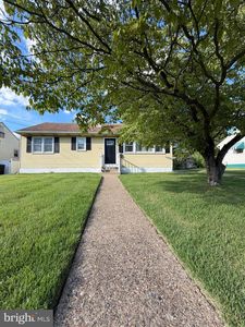 320 Lowell Ave