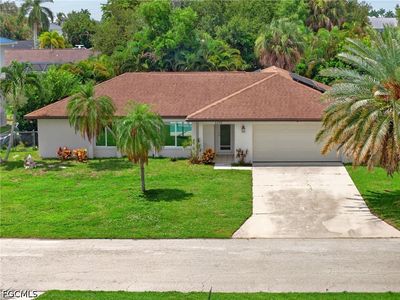 6049 Perthshire Ln