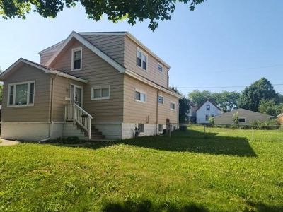 3667 East Martin AVENUE