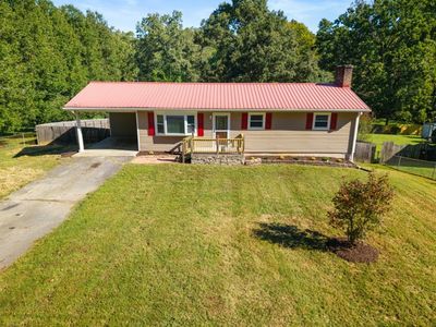 1945 Plantation Dr SE