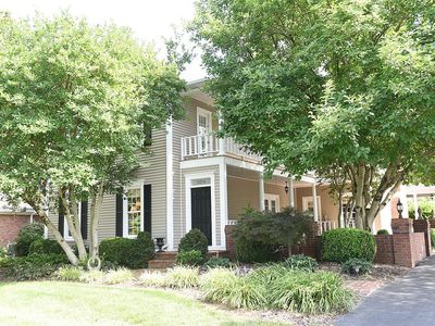 704 Huntington St