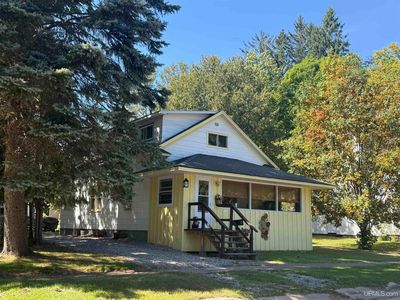 116 Iron St