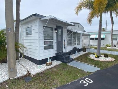 4851 W GANDY BOULEVARD #B10L30