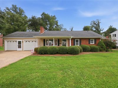 317 Hillcrest Dr