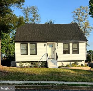Property at 448 Melvin Ave, Glendora, NJ