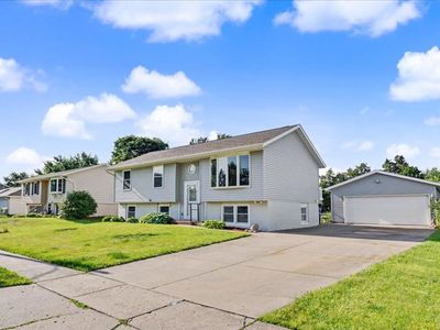 1895 Tam O Shanter Dr