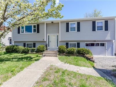 5 Standish Ave