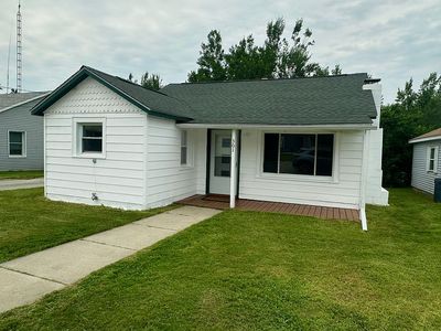 301 Lynn St