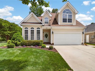 2601 Majesty Ln