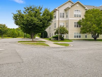 303-102 Campus Walk Trl