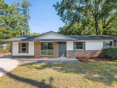 2473 Broadmoor Dr