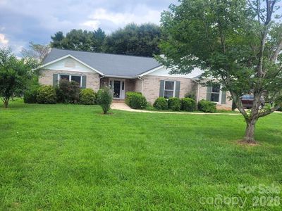1275 Grady Ln