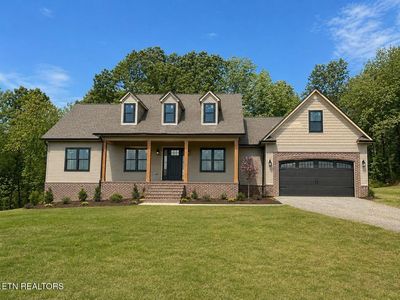 100 Falcon Dr SE