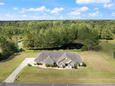 190 Lakes Dr