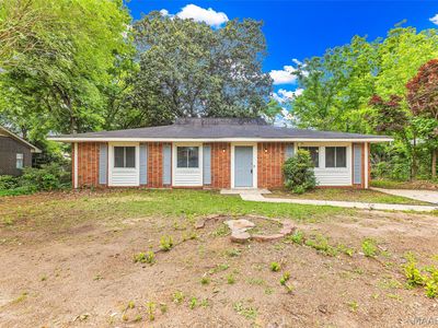 6132 Gladstone Dr