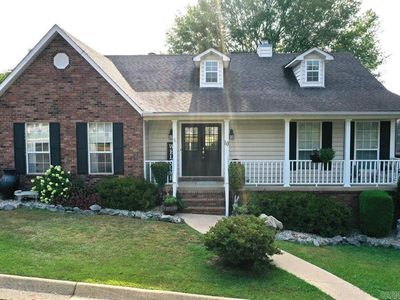 10 Manchester Ln
