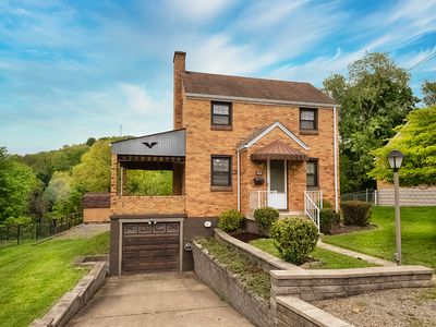 212 Poplar Dr
