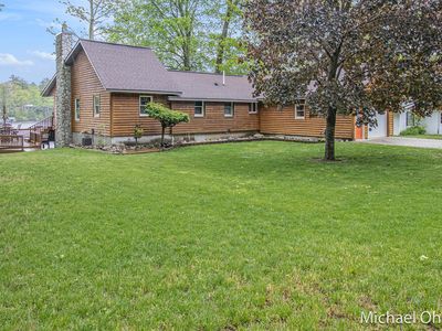 5182 Muskego Dr