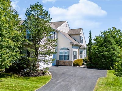 9 Willow Dr