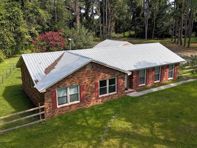 811 Lakeshore Rd