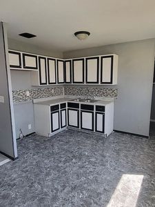 Property at 1012 Knollcrest Dr, Danville, IL