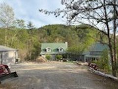 1243 Carrs Creek Rd