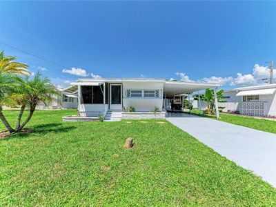 Property at 4924 OAKLAND HILLS AVENUE, Sarasota, FL