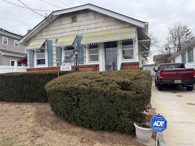 609 Hempstead Gardens Drive