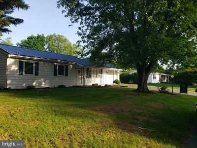 376 Valley Dr