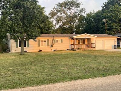 160 Beach Rd
