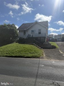 1002 Fox Chase Rd