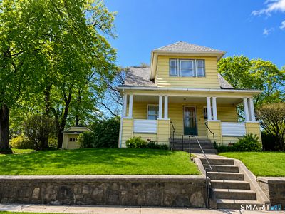 201 Fairlawn Avenue