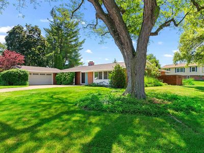 1320 W Holly Hedges Dr