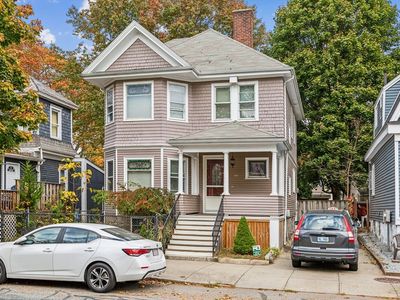 563 Union St