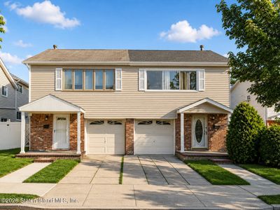 61 Middle Loop Rd