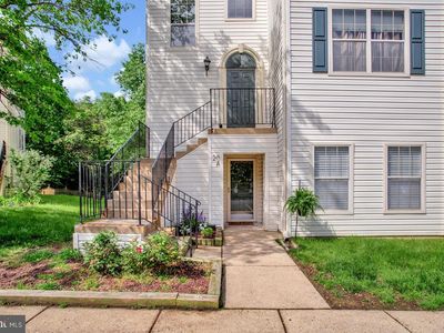 20 Sandstone Ct APT A