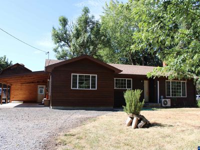 2848 Chapel Dr