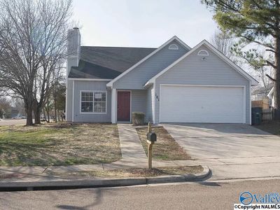 101 Sugar Bluff Ln NW