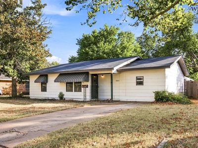 2821 Fleming Rd