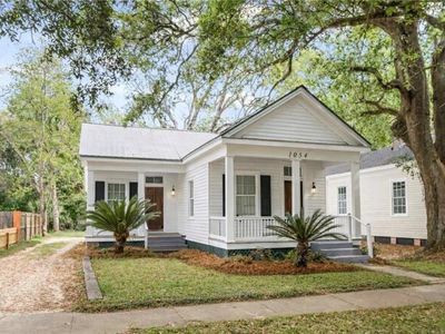 1054 Elmira St