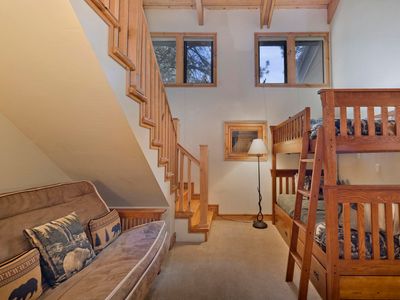 2252 Meridian Blvd #32
