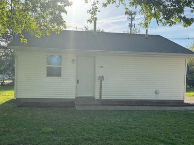 1320 Hedge Rd