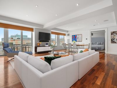 2 1/2 Battery Wharf #2504