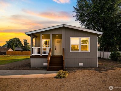 Property at 211 Harrison Street, Sumas, WA