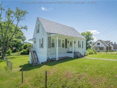 302 Winfield Rd