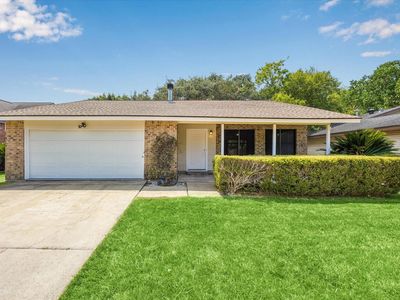 229 E Forest Ave