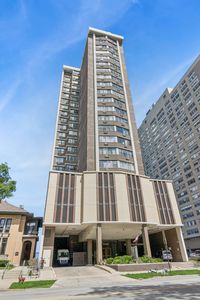 6325 N Sheridan Rd APT 1606